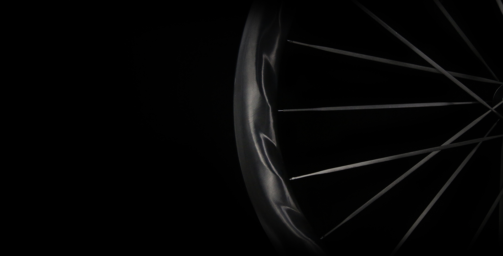 Carbon-spoke-super-light-road-racing-wheel.jpeg